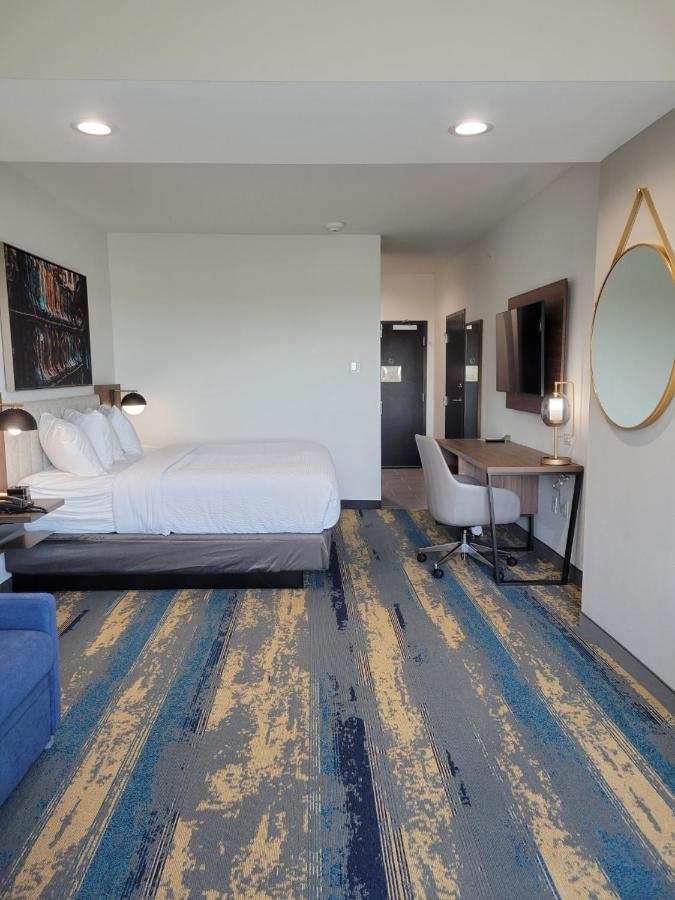 La Quinta Inn & Suites By Wyndham Terrell Εξωτερικό φωτογραφία