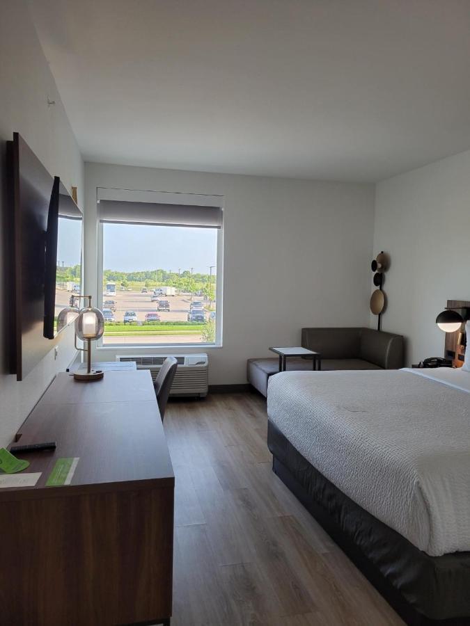 La Quinta Inn & Suites By Wyndham Terrell Εξωτερικό φωτογραφία