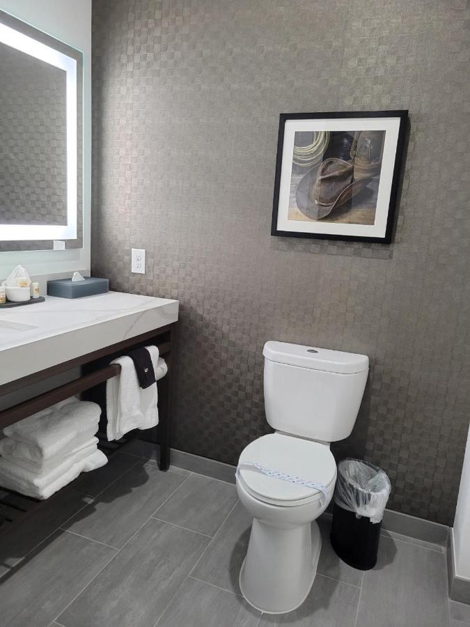 La Quinta Inn & Suites By Wyndham Terrell Εξωτερικό φωτογραφία