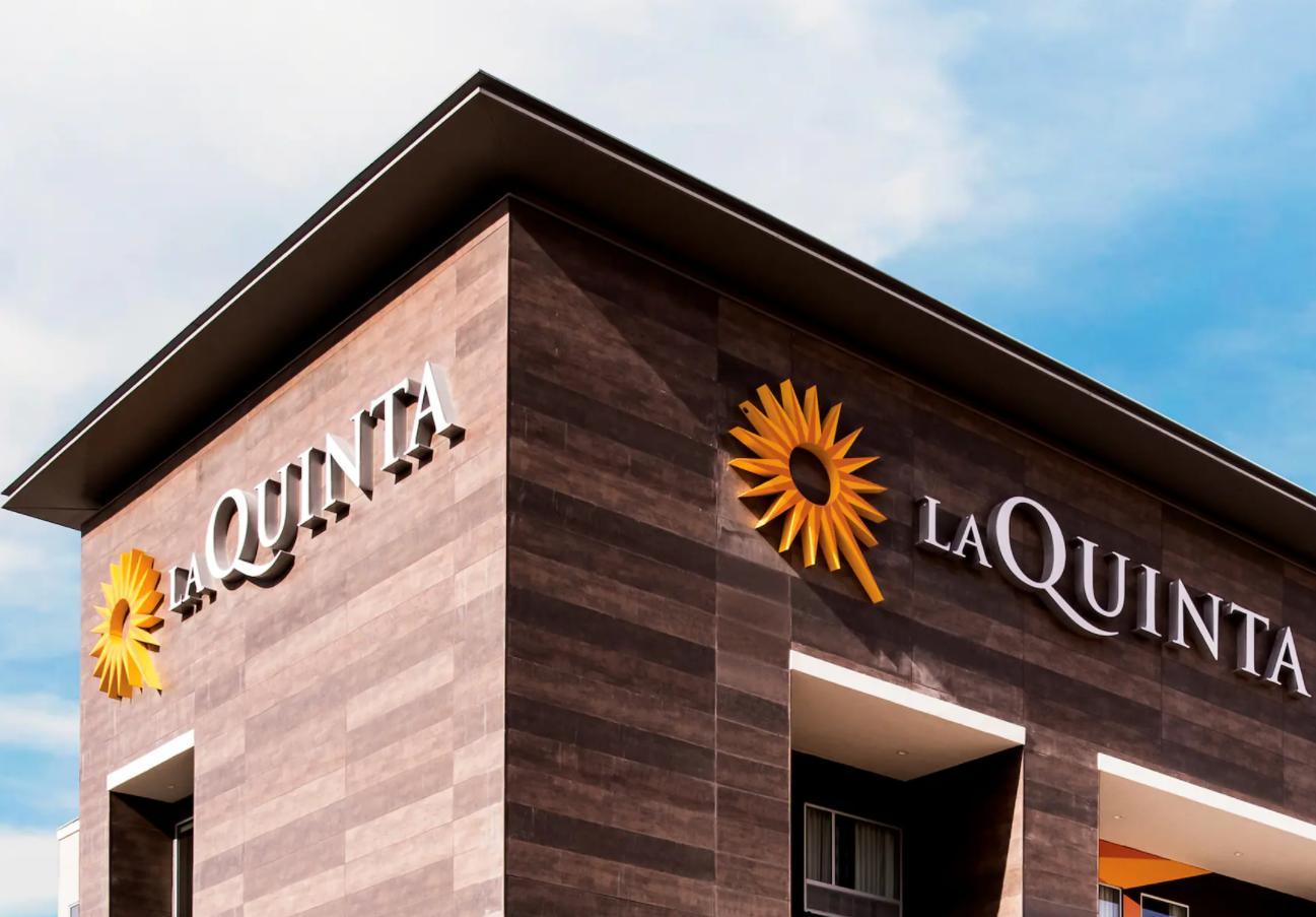 La Quinta Inn & Suites By Wyndham Terrell Εξωτερικό φωτογραφία