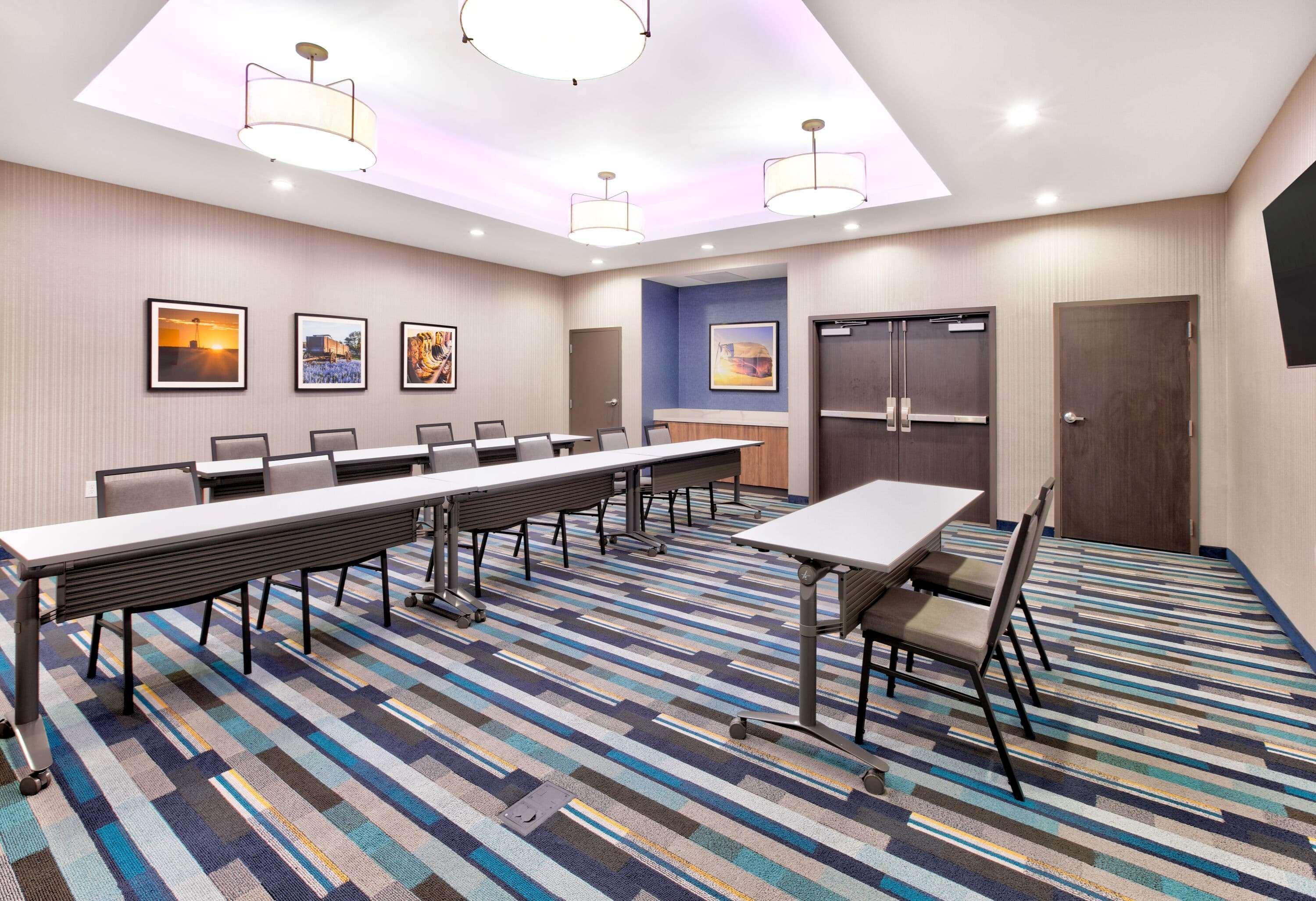 La Quinta Inn & Suites By Wyndham Terrell Εξωτερικό φωτογραφία